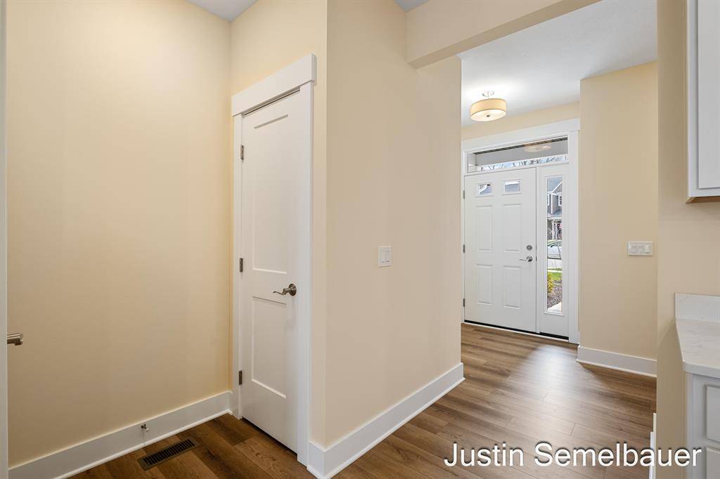 Grand Rapids, MI 49505,2335 Watertown Way NE