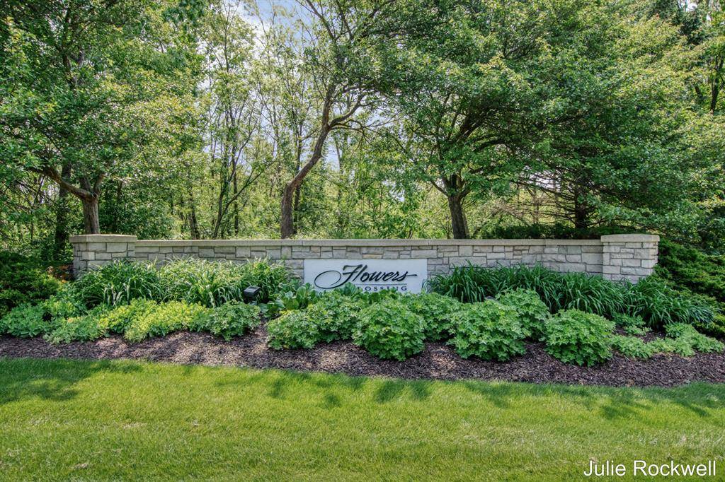 Grand Rapids Twp, MI 49525,1715 Flowers Crossing Drive NE