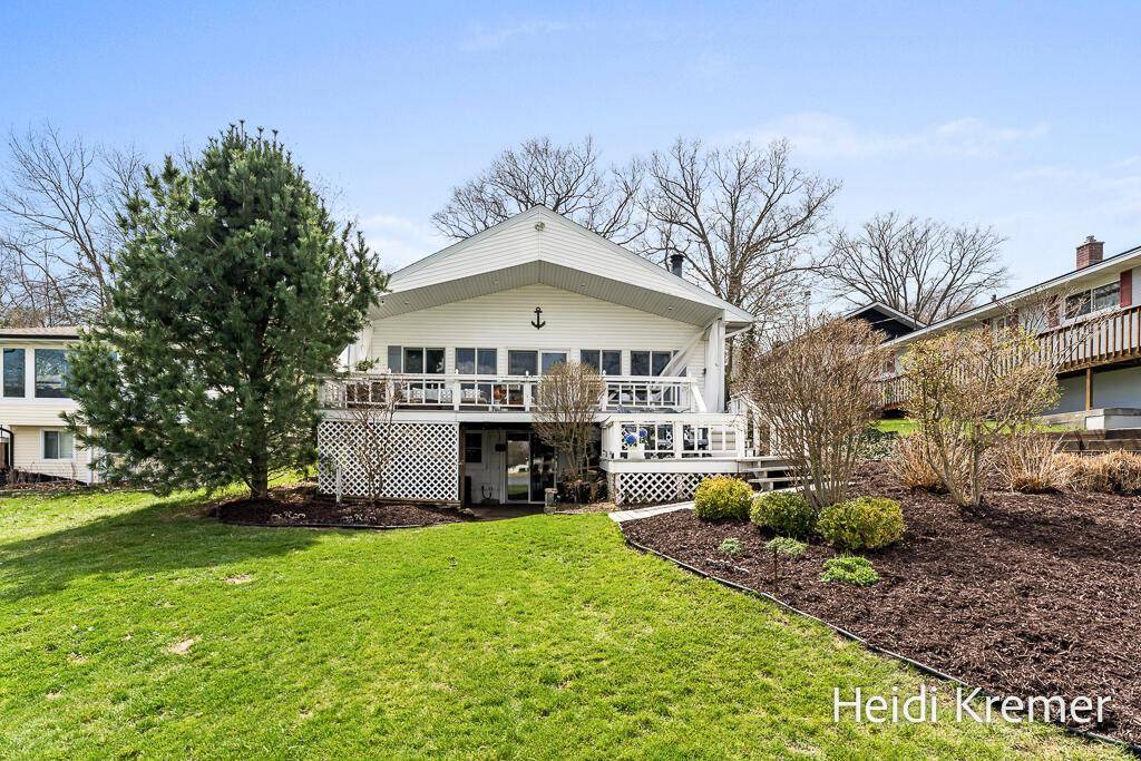 Ferrysburg, MI 49456,16933 Royal Lane