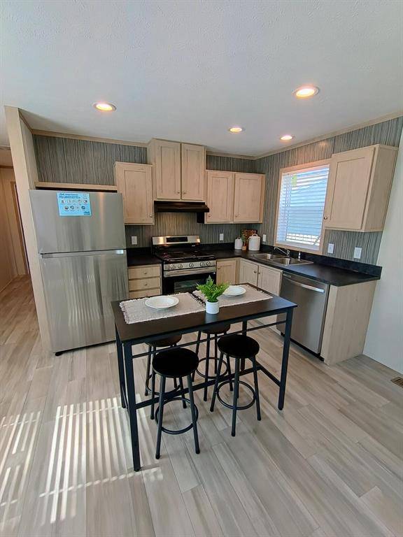 Otsego Twp, MI 49080,390 12th Street