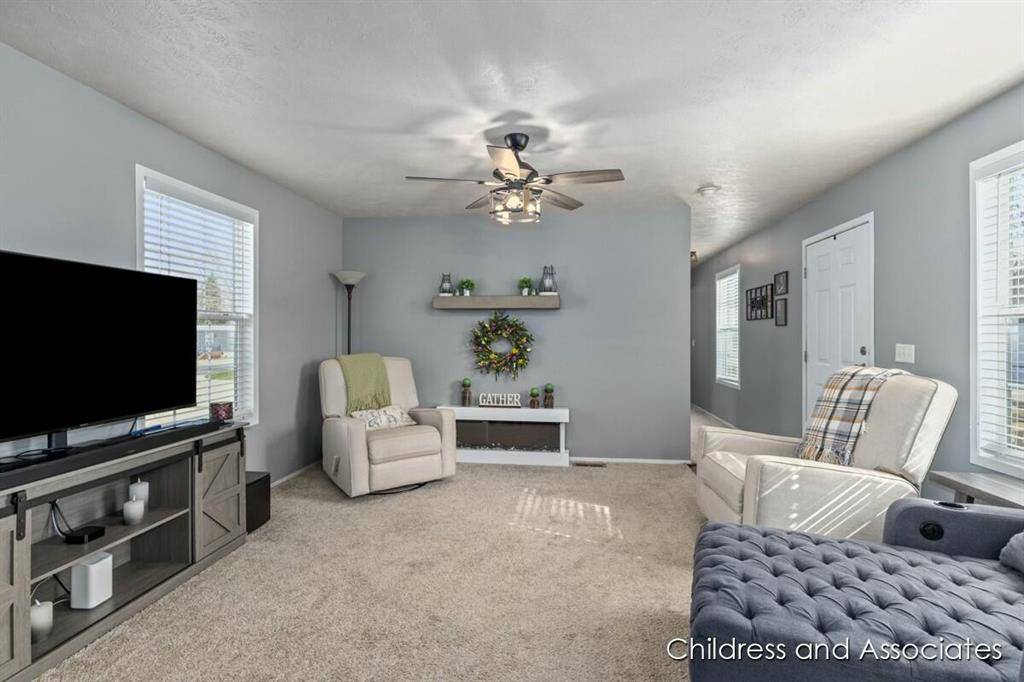Kentwood, MI 49548,5669 Bellewood Court SE