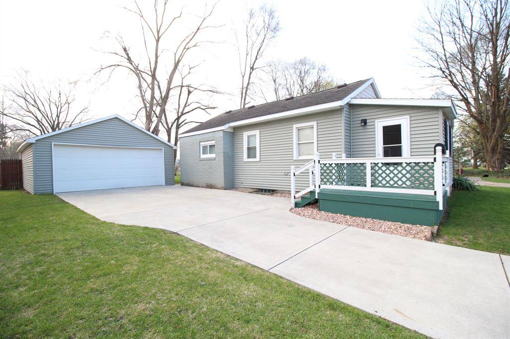 Wyoming, MI 49548,4542 Walton Avenue