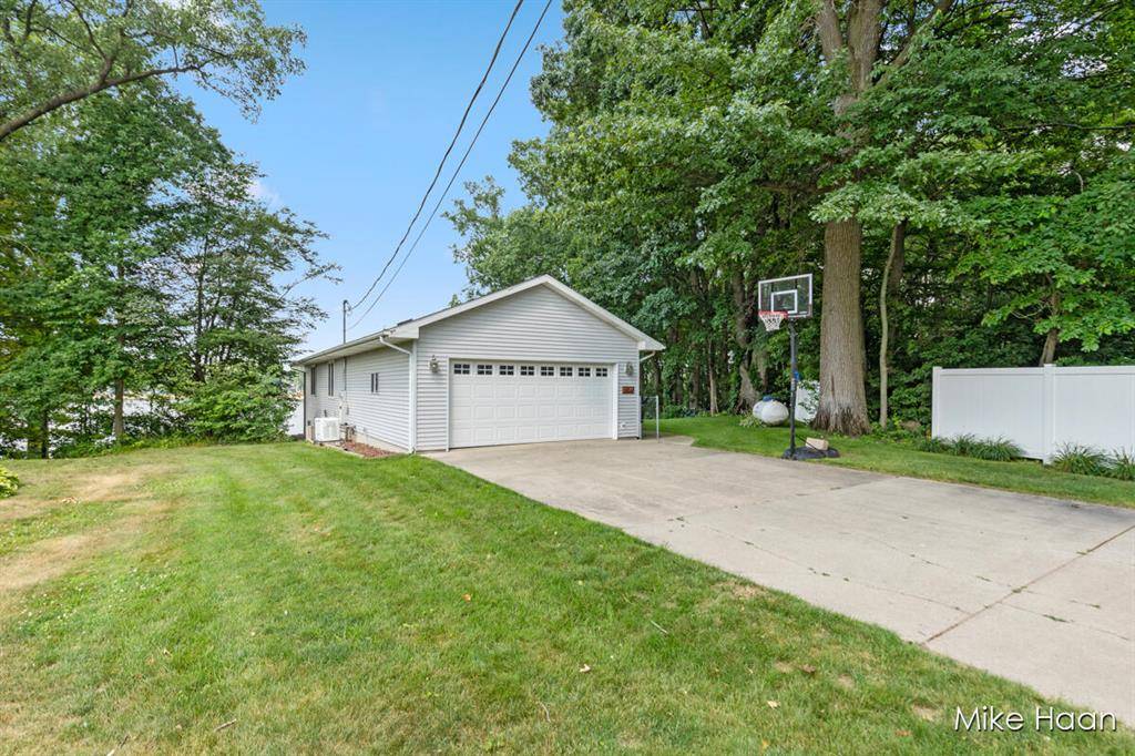 Maple Valley, MI 49322,13545 Armitage Drive