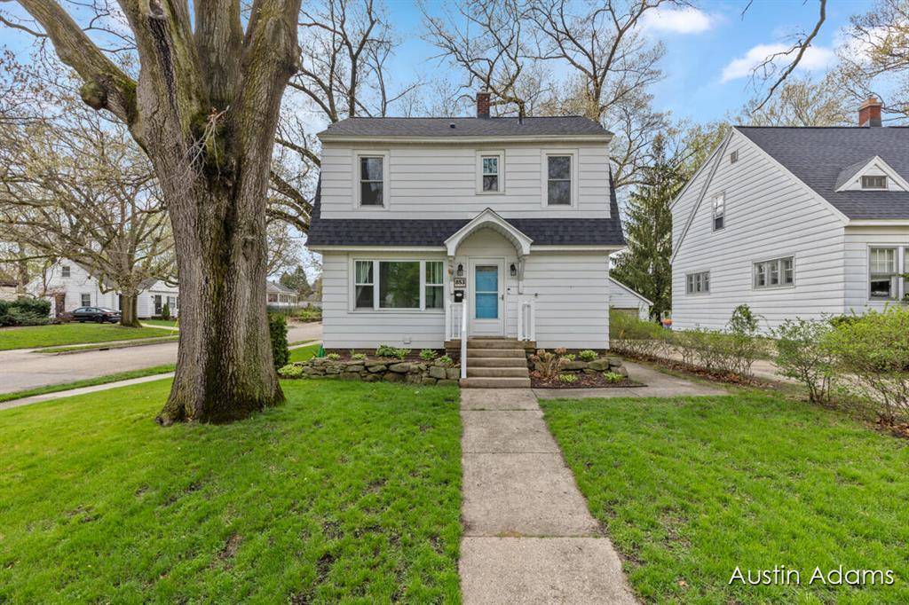 Grand Rapids, MI 49503,853 Spring Avenue NE