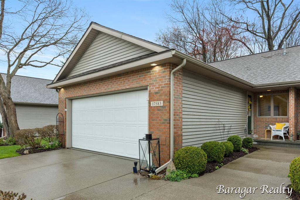 Ferrysburg, MI 49456,17583 Park Pl Circle