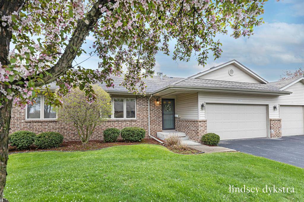 Walker, MI 49534,1013 Country Gardens NW