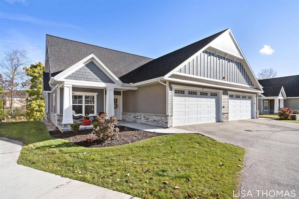 Rockford, MI 49341,179 Tamarack Lane NE