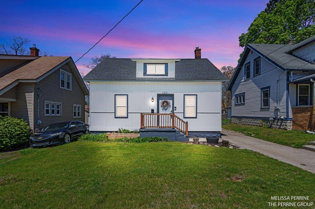 Grand Rapids, MI 49507,1221 Dickinson Street SE