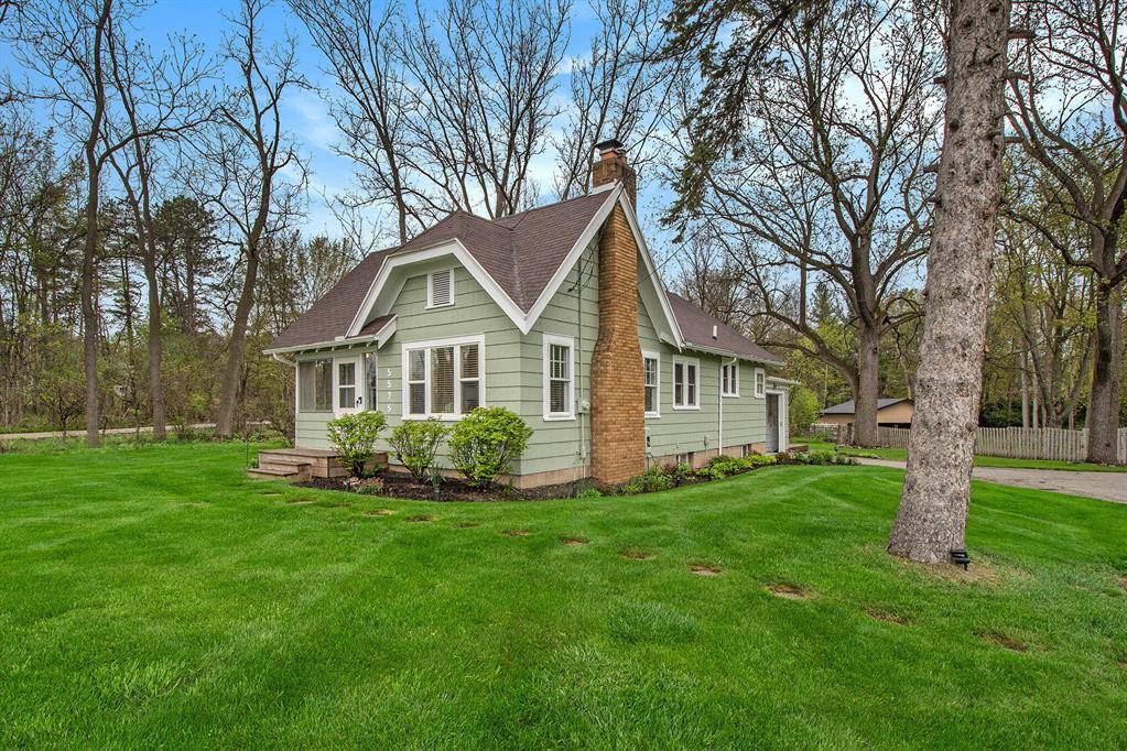 Cascade Twp, MI 49546,5575 Cascade Road SE