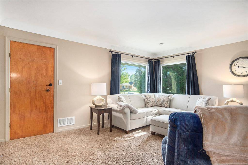 Grandville, MI 49418,4028 Pineview Street SW