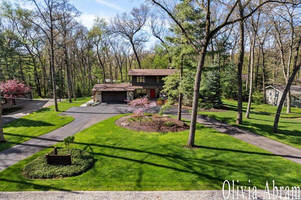 Cascade Twp, MI 49301,7414 Thorncrest Drive SE