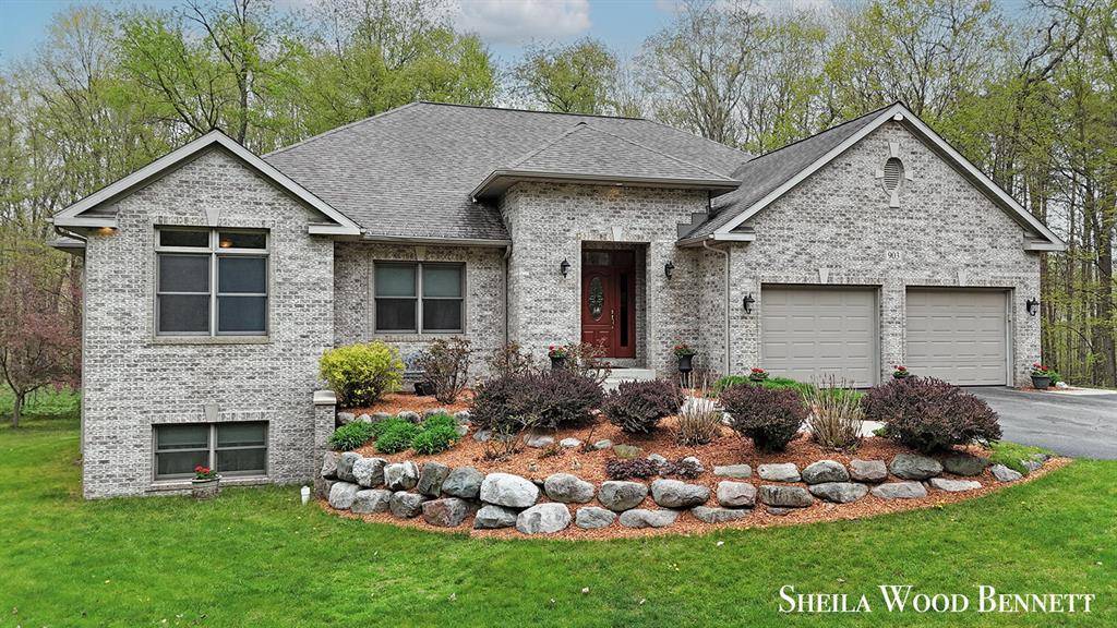 Alpine Twp, MI 49345,903 10 Mile Road NW