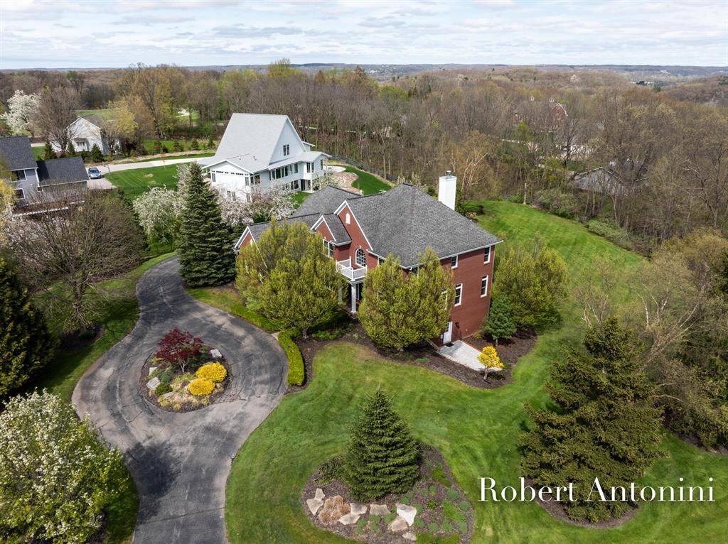 Grand Rapids Twp, MI 49525,1080 Whitewood Farms Court NE