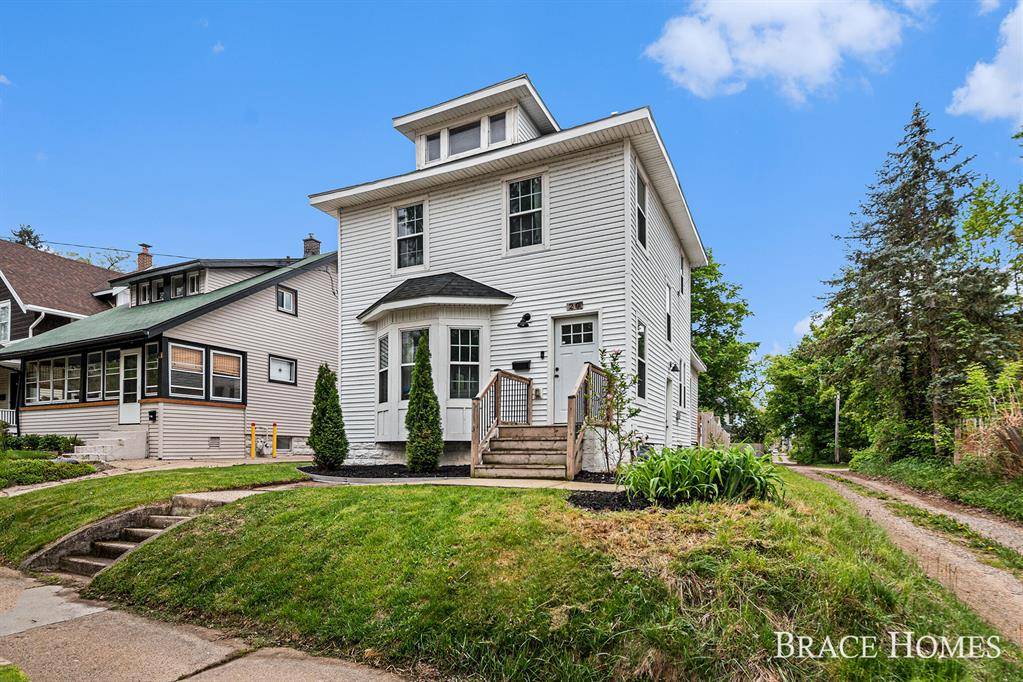 Grand Rapids, MI 49505,20 Knapp Street NW
