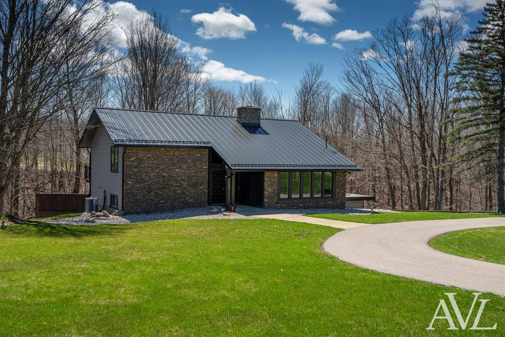 Tallmadge Twp, MI 49435,3086 Leonard Street