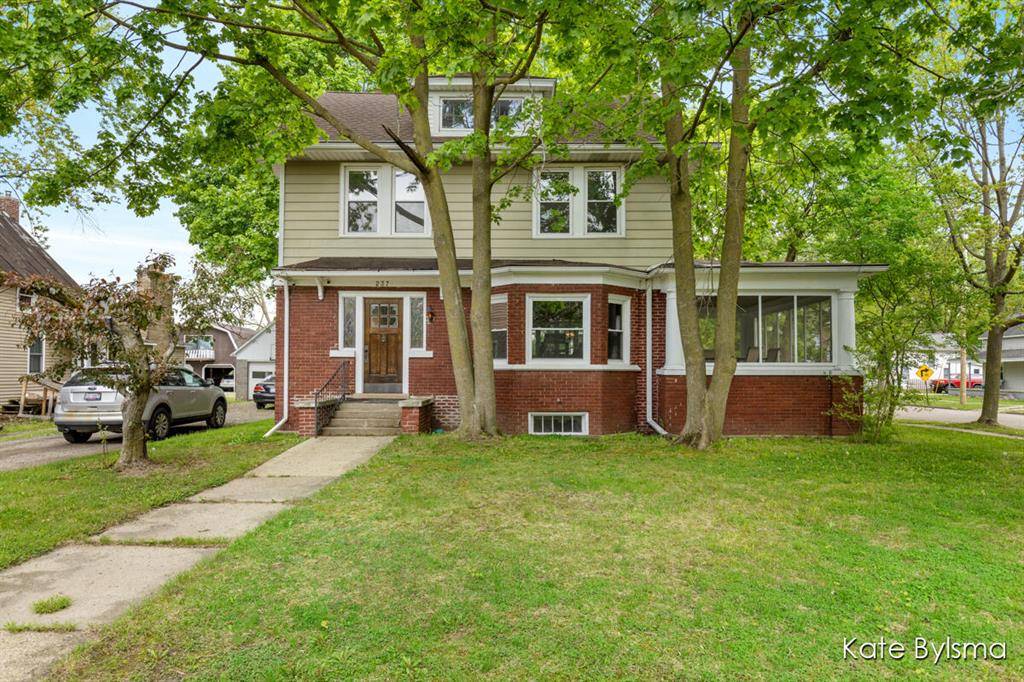 Caledonia Twp, MI 49316,237 Emmons Street SE