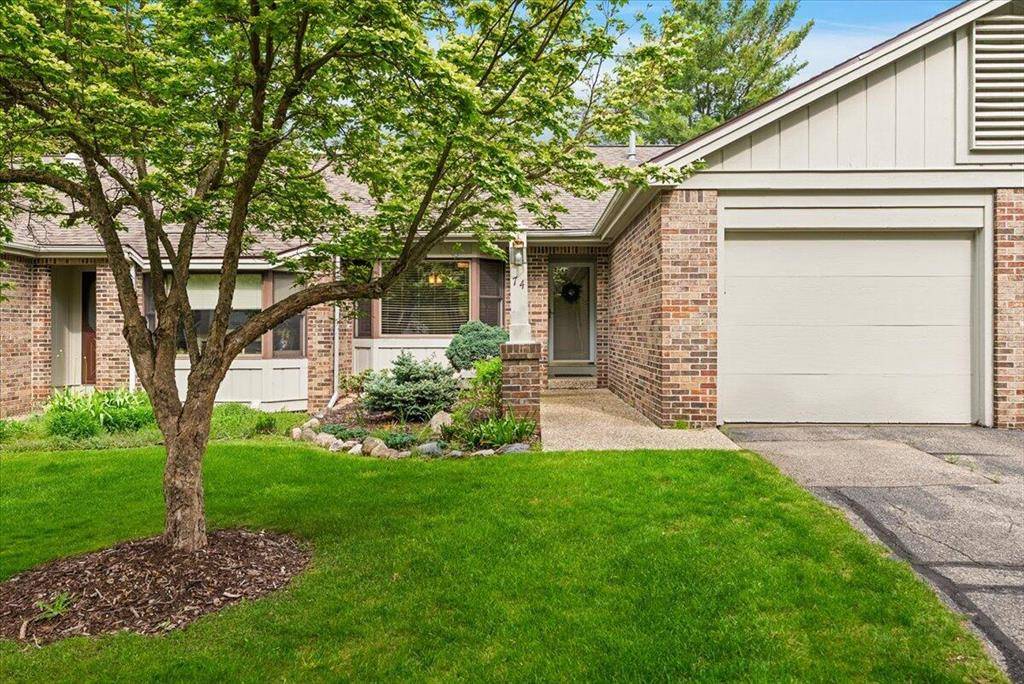 Grand Rapids, MI 49504,74 Skyline Circle NW