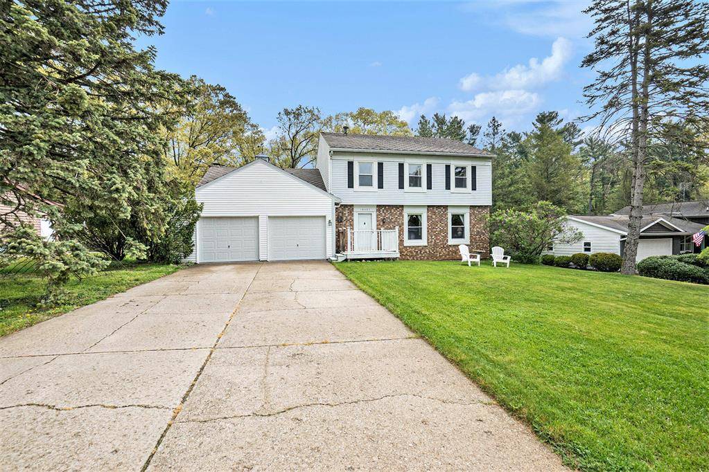 Spring Lake Twp, MI 49456,15467 Wisteria Lane