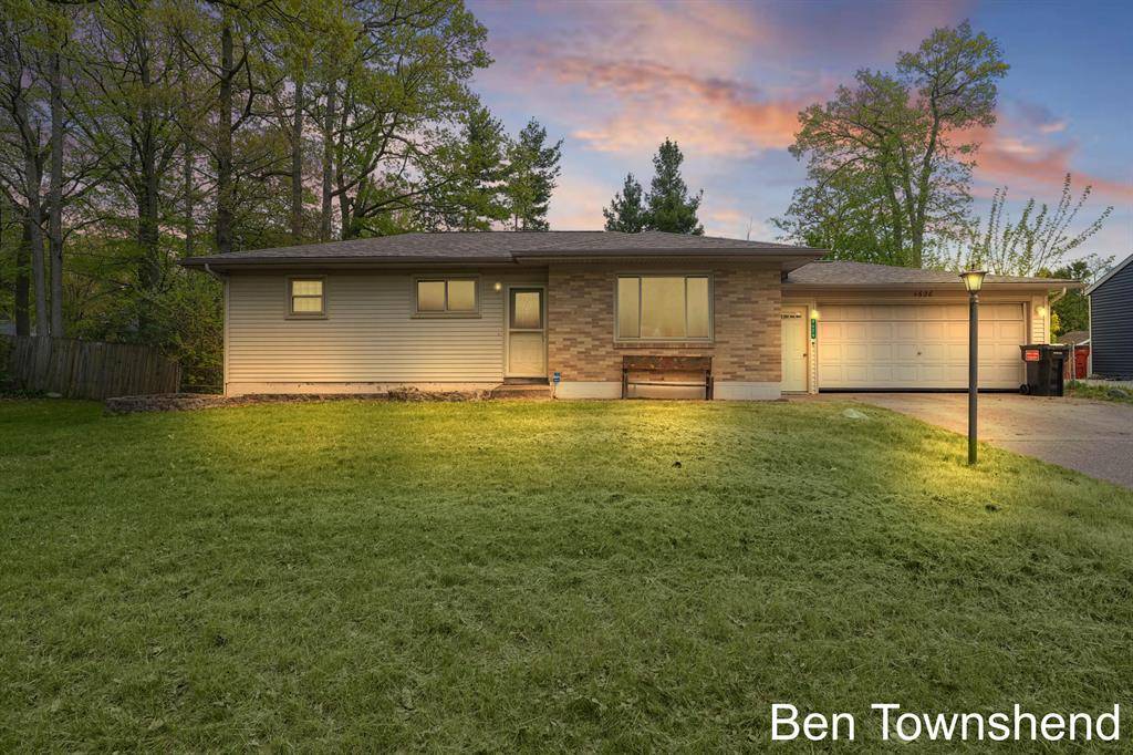 Alpine Twp, MI 49321,4626 Foxcroft Avenue NW