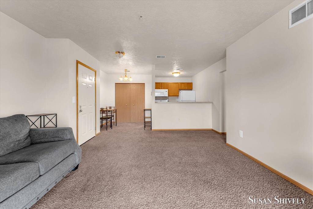 Sparta Twp, MI 49345,122 Ida Red Avenue NW 104