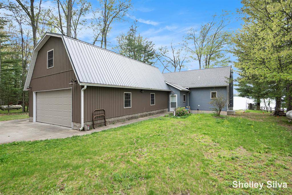 Peacock Twp, MI 49304,2496 Wolf Lake Drive