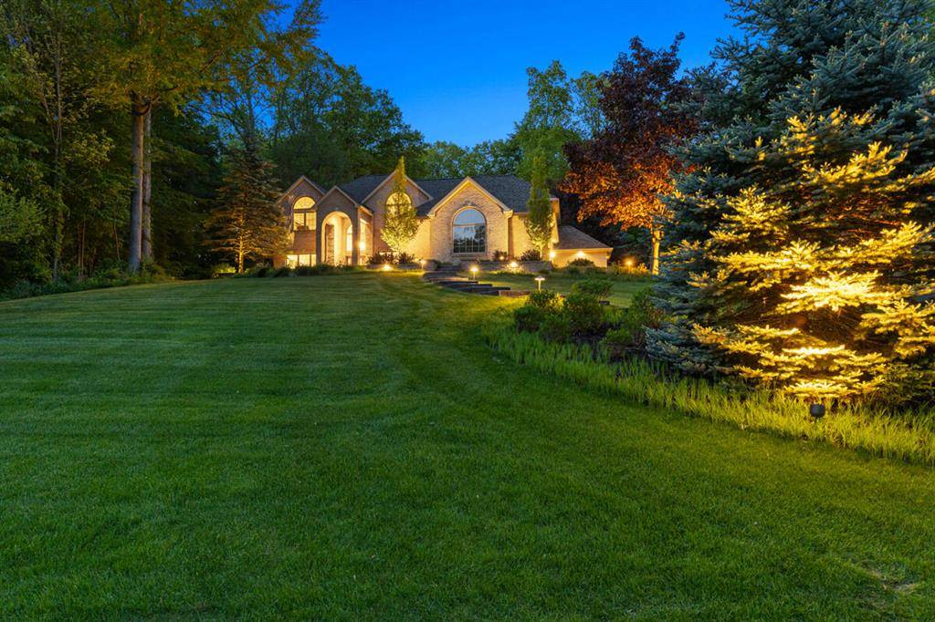 Walker, MI 49534,966 Timber Winds Drive SW