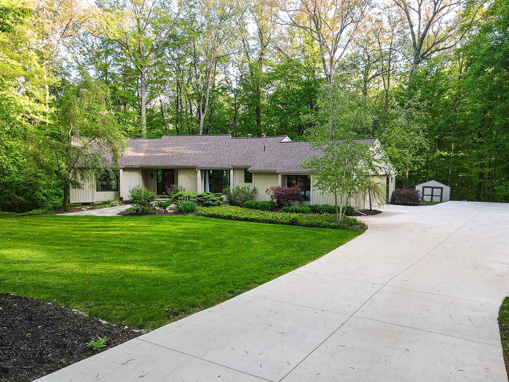 Cascade Twp, MI 49546,3950 Maplecrest Ct Court SE