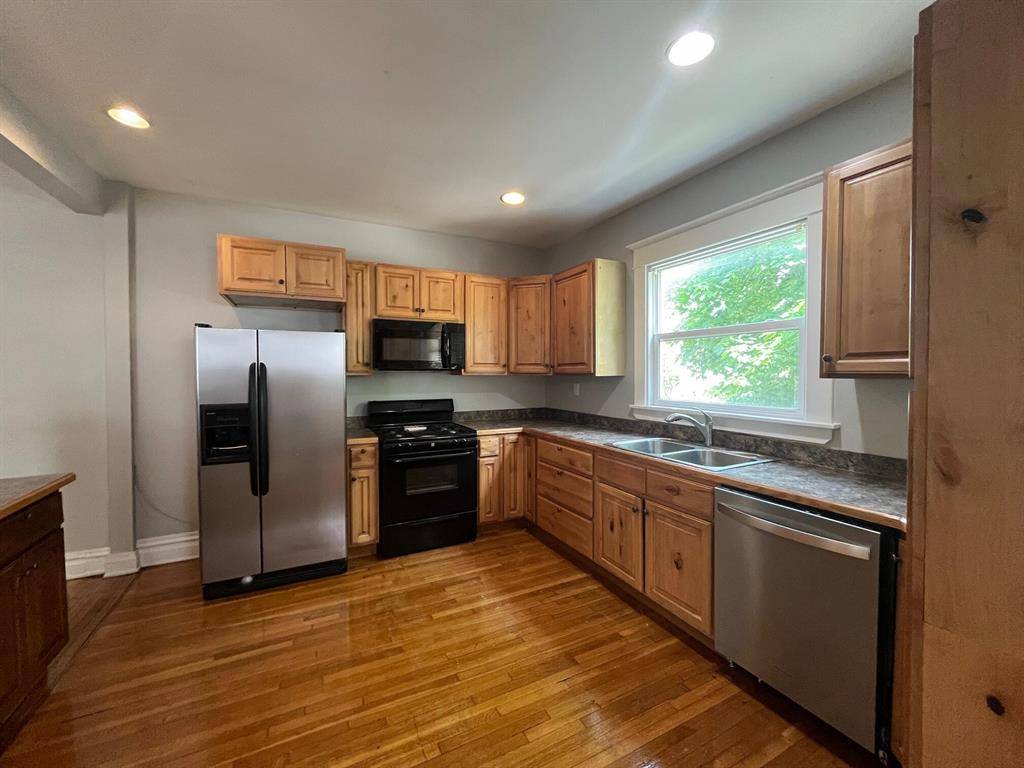 Grand Rapids, MI 49503,611 New Avenue SW