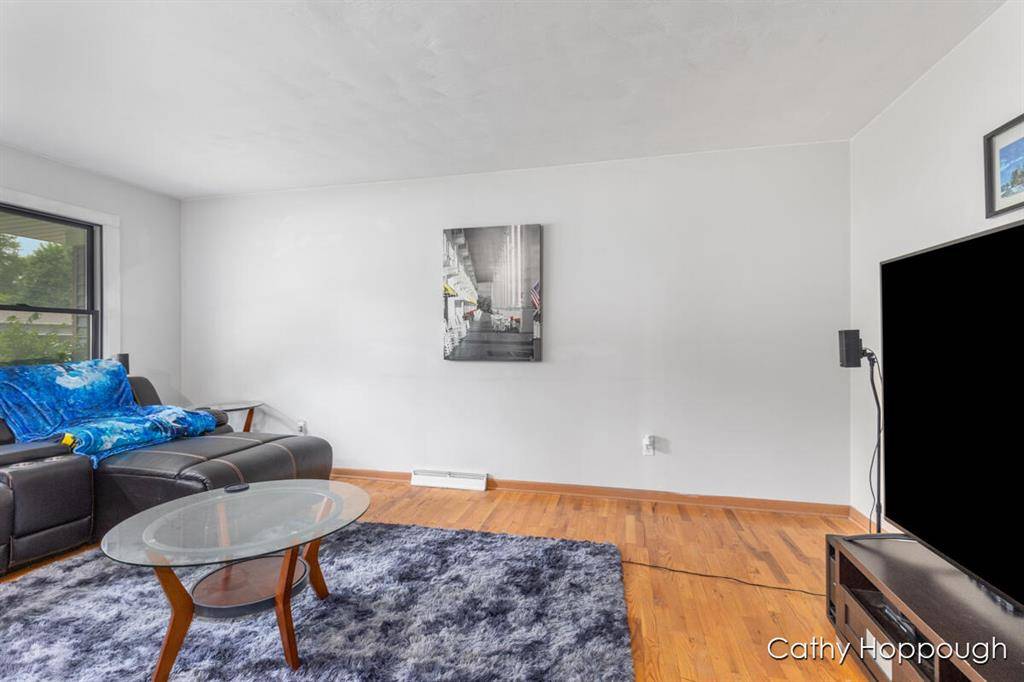 St. Johns, MI 48879,609 S Baker Street