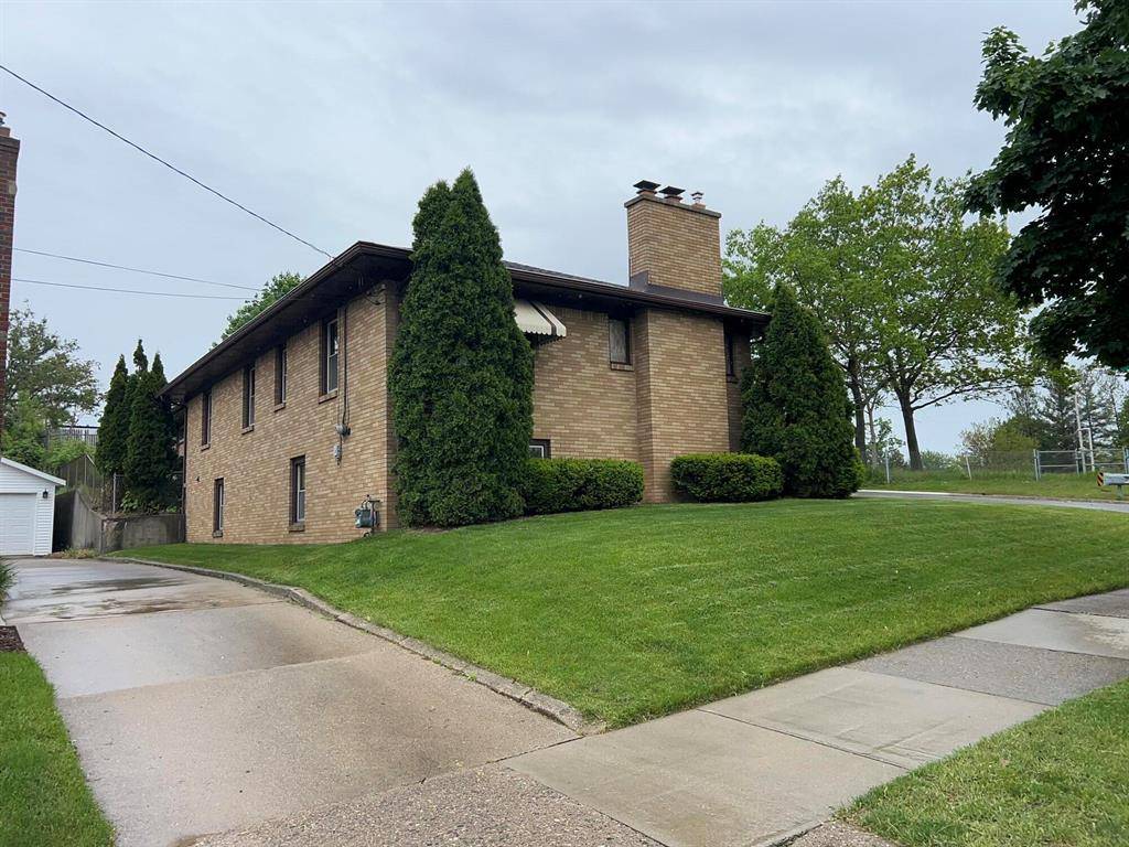 Grand Rapids, MI 49505,805 Capen Street NE