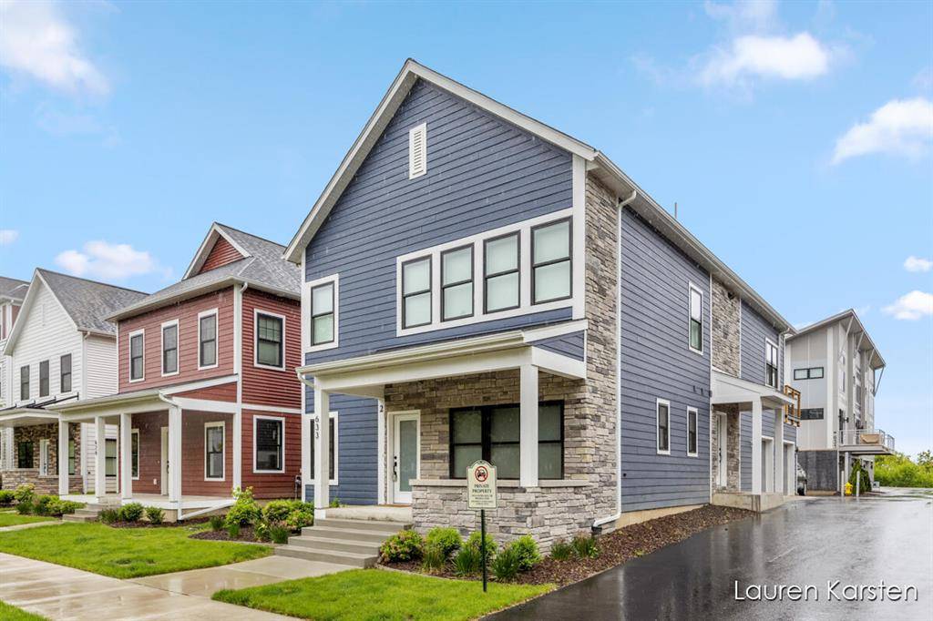 Grand Rapids, MI 49503,633 Fairview Avenue NE 2