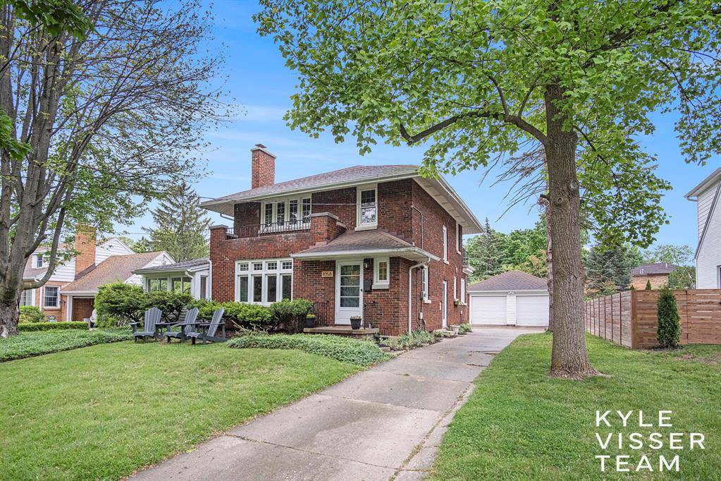East Grand Rapids, MI 49506,1058 Eastwood Avenue SE