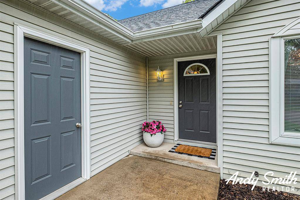 Holland Twp, MI 49424,319 Nestlewood Drive 3