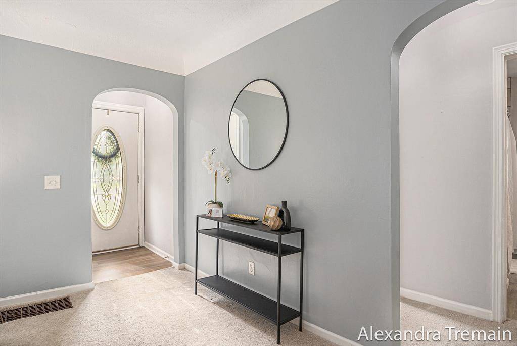 East Grand Rapids, MI 49506,1046 Kenesaw Drive SE