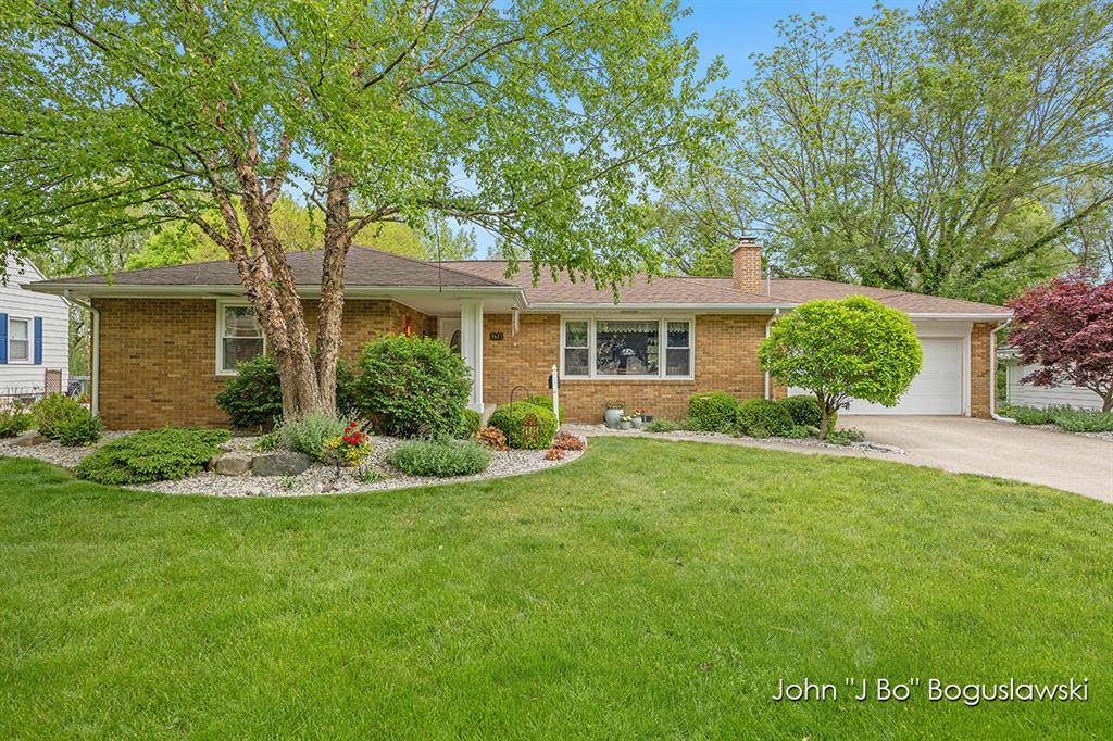Grand Rapids, MI 49504,1613 Bridge Street NW