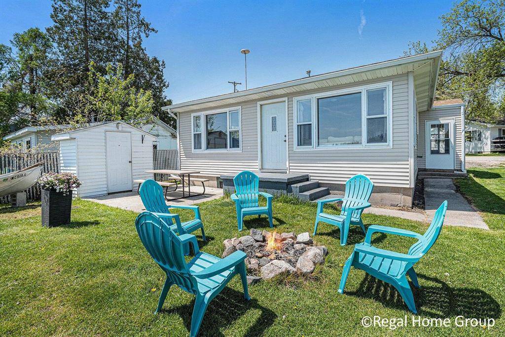 Montcalm Twp, MI 48838,271 Pine Drive