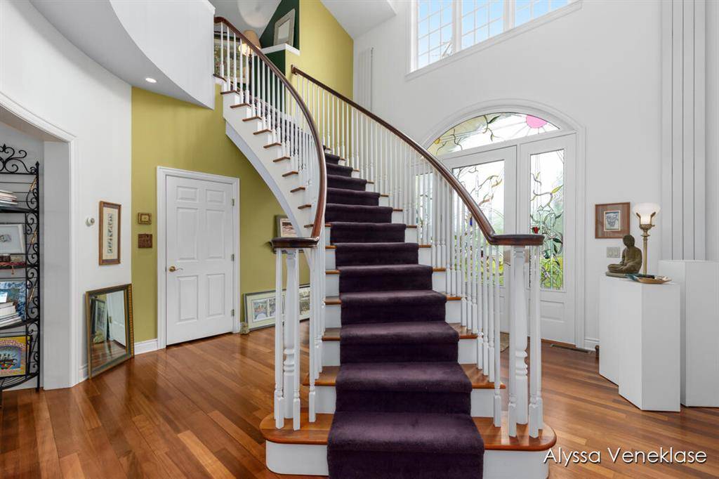 South Haven Twp, MI 49090,404 N Shore Drive