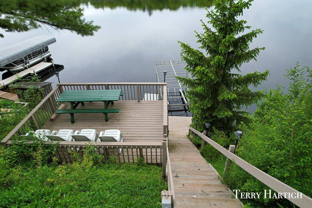 Croton Twp, MI 49337,5927 S Croton Hardy Drive