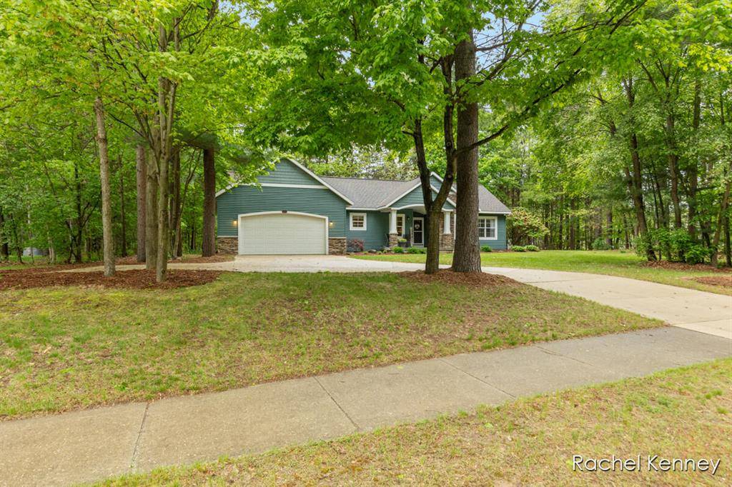 Algoma Twp, MI 49341,10637 Trailside Woods Drive NE