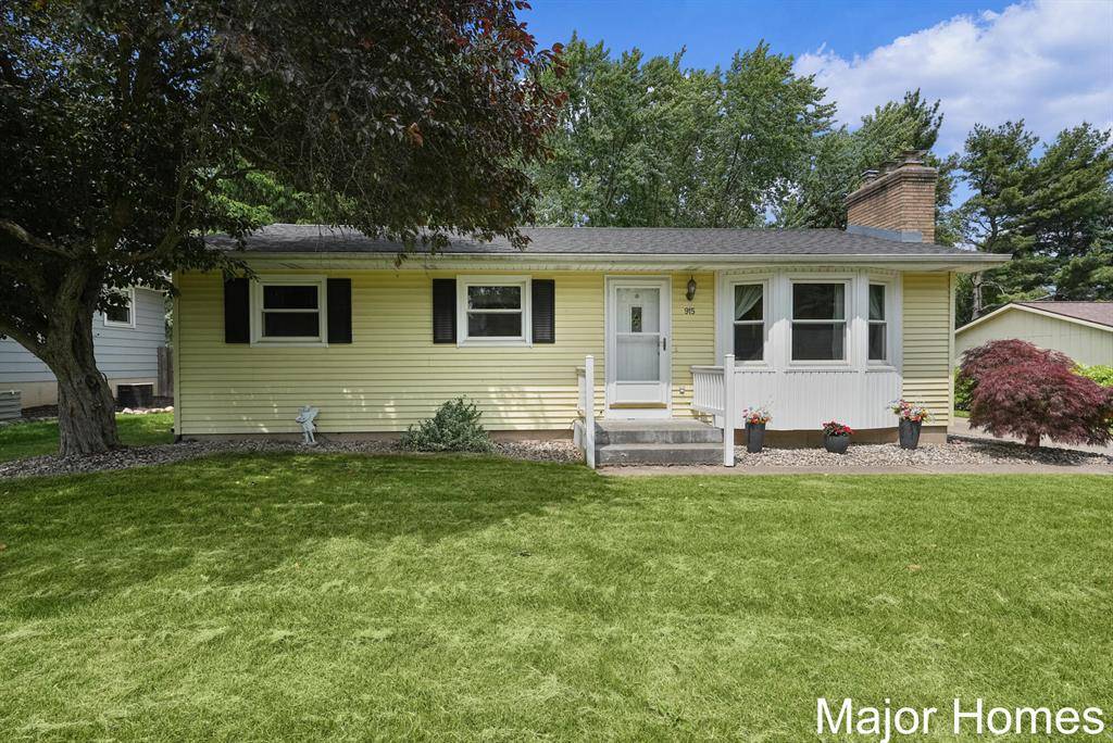 Walker, MI 49544,915 Coventry Drive NW