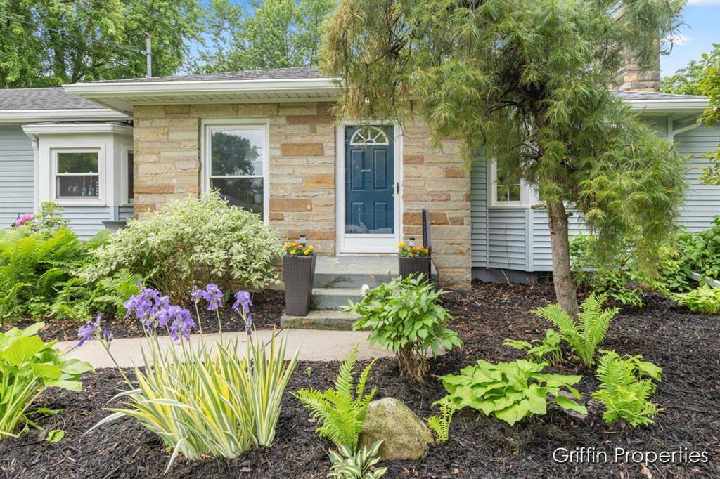 East Grand Rapids, MI 49506,3020 Cascade Road SE