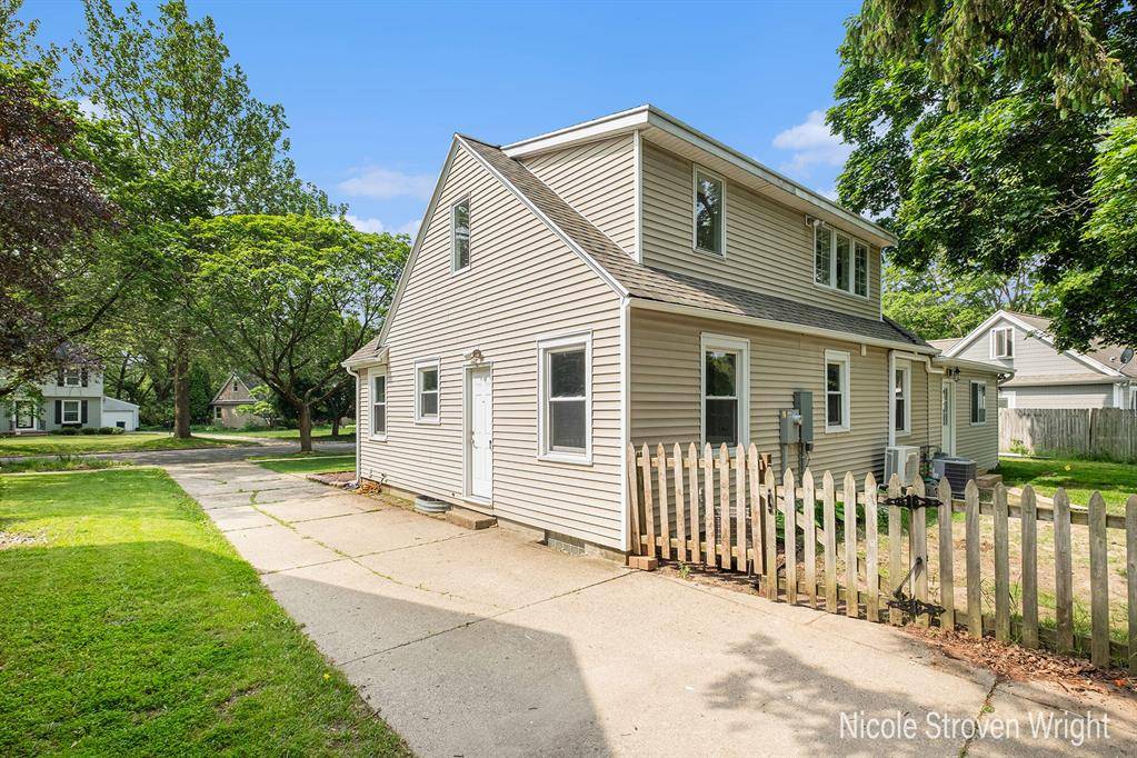 East Grand Rapids, MI 49506,2125 Englewood Drive SE