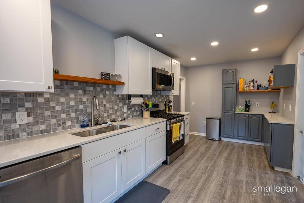 Plainfield Twp, MI 49525,5161 Grand River Drive NE