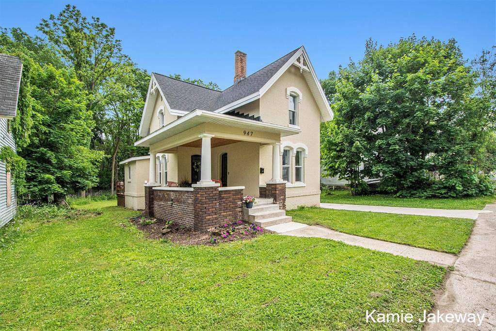 Easton Twp, MI 48846,947 W Main Street
