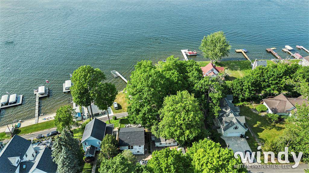 Watervliet Twp, MI 49098,8039 Shore Lane