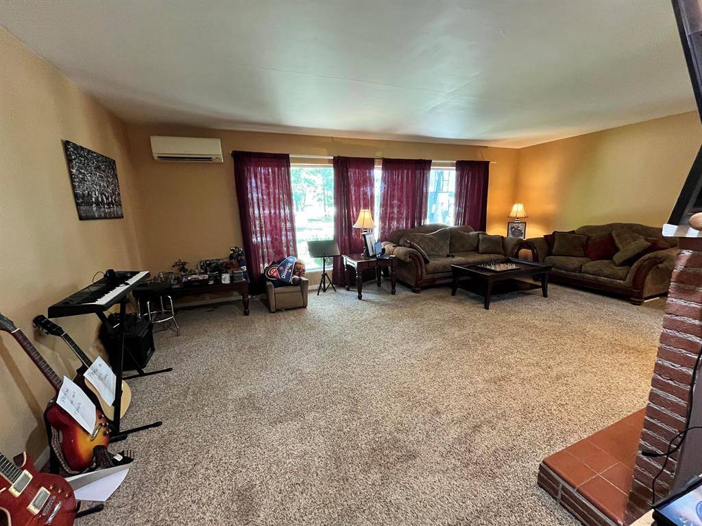 Wyoming, MI 49509,4115 Burr Avenue SW