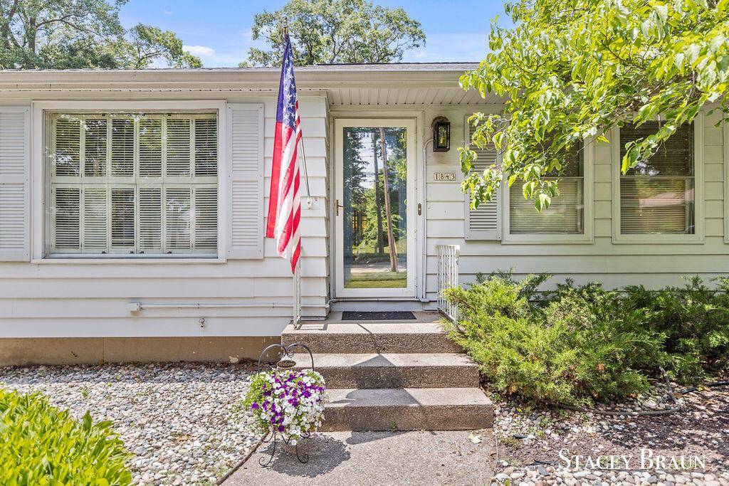 Grand Rapids, MI 49505,1843 Diamond Avenue NE