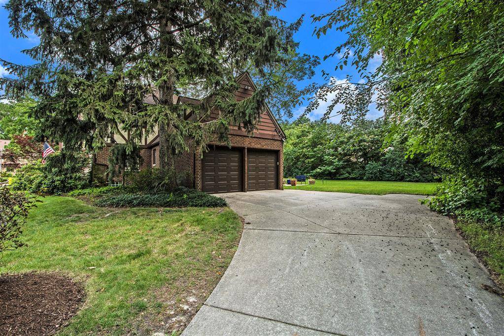 Grand Rapids, MI 49505,320 Boltwood Drive NE