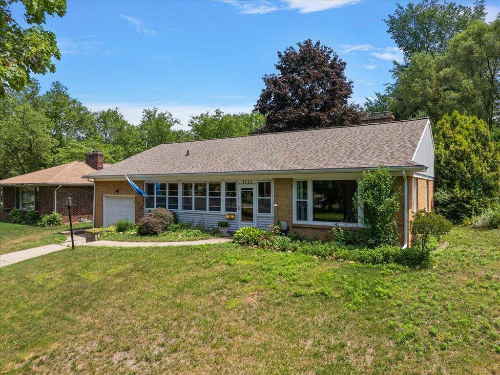 Grand Rapids, MI 49506,1712 Rosewood Avenue SE
