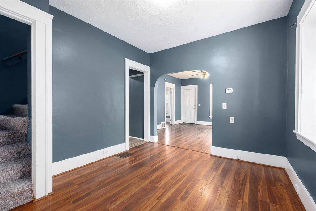 Grand Rapids, MI 49507,863 Burton Street SE